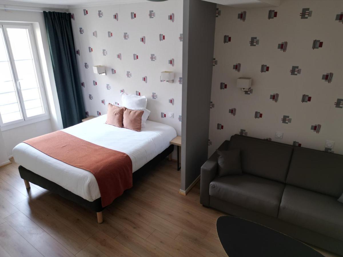 Contact Hotel Les Platanes Villeneuve Sur Lot Centre Exterior foto