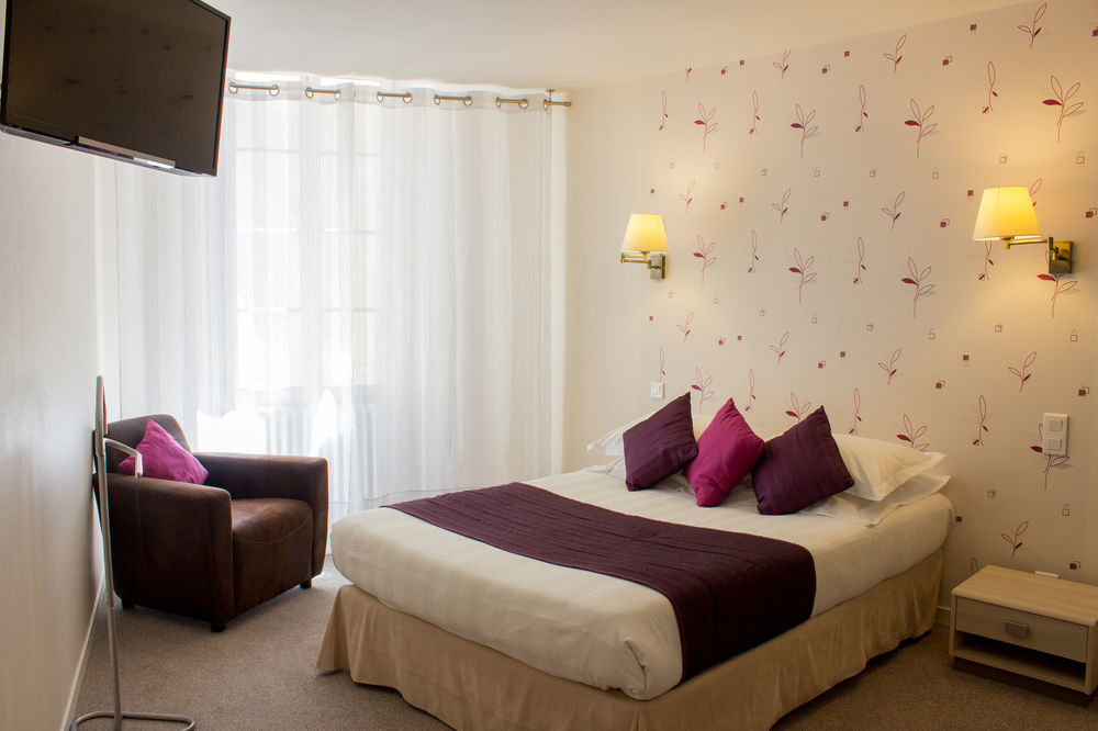 Contact Hotel Les Platanes Villeneuve Sur Lot Centre Exterior foto