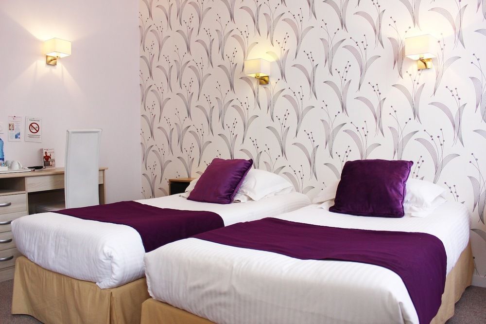 Contact Hotel Les Platanes Villeneuve Sur Lot Centre Exterior foto